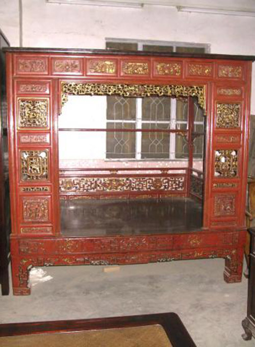 05 Antique Poster Bed 2